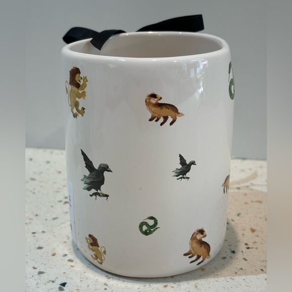 Harry Potter Hogwarts Coffee Mug by Rae Dunn‎ Ceramic Pottery - Picture 4 of 7